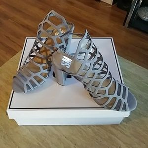 Strappy sandal